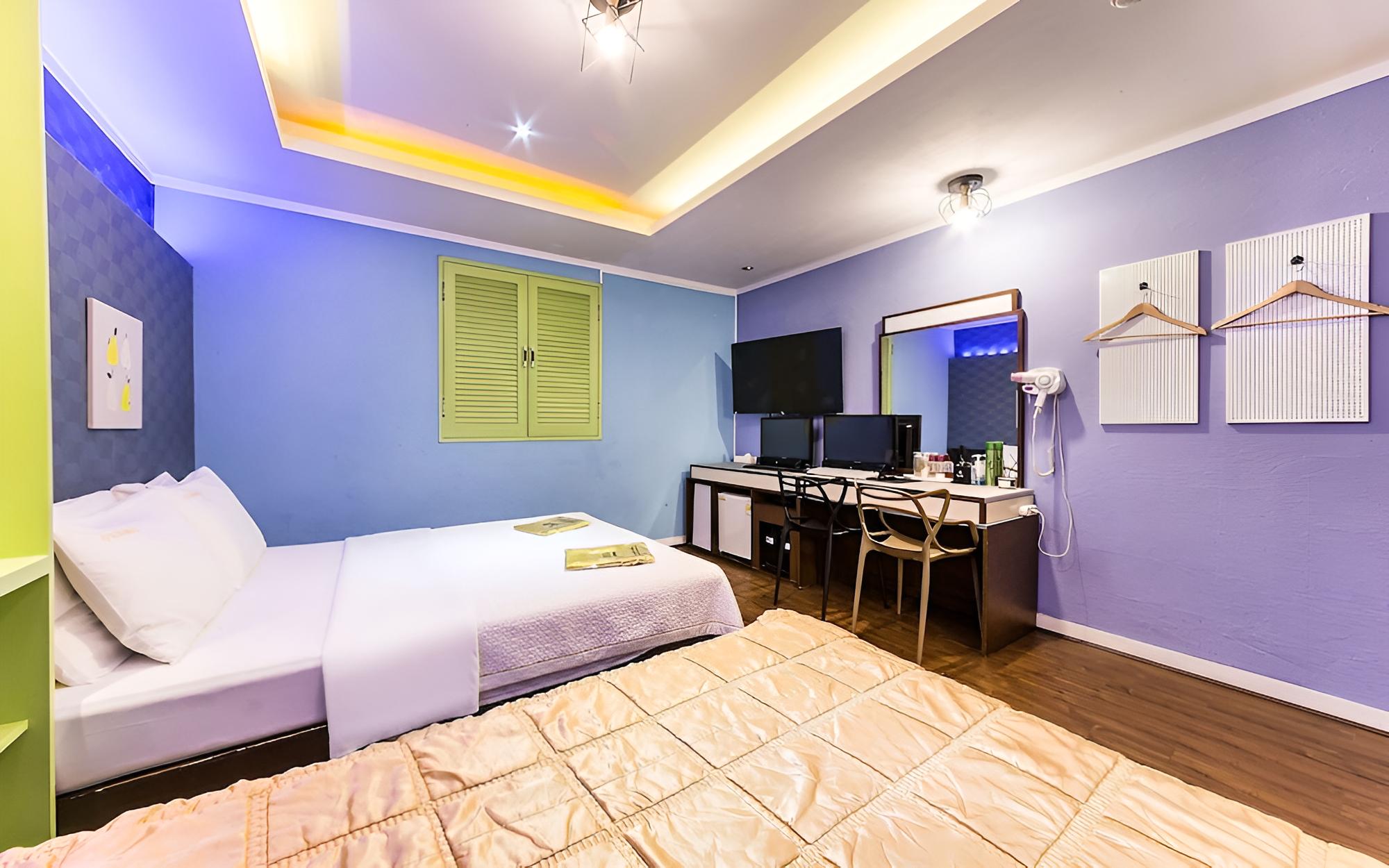Room (Twin Room)