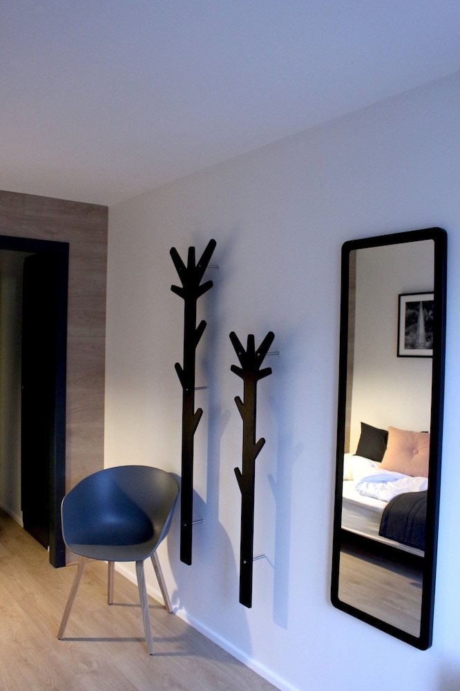 Economy Room photo 3