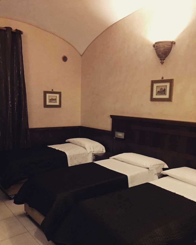 Triple Room photo 2
