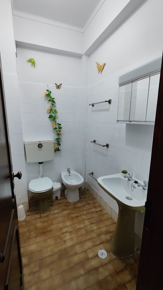Apartment photo 2
