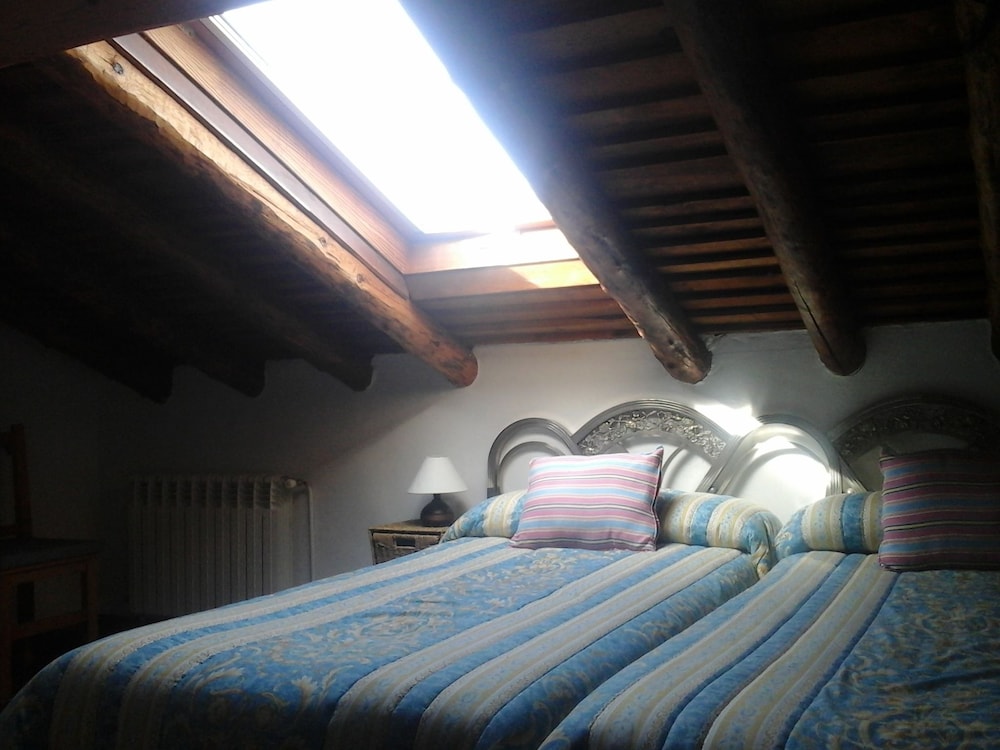 Double or Twin Room photo 3