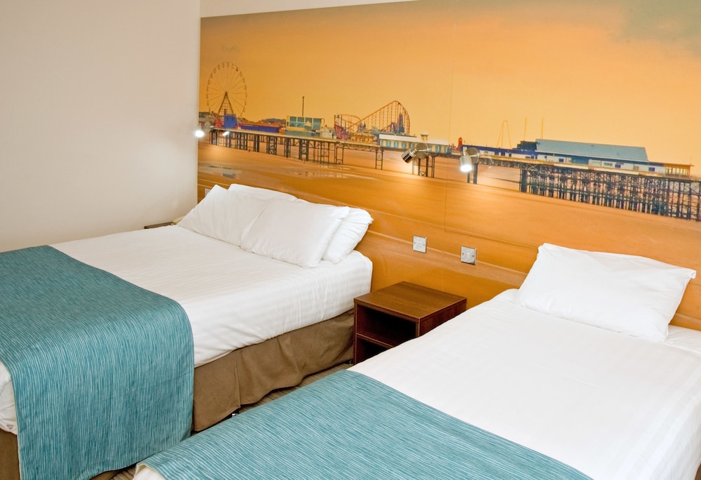 Superior Room, 2 Twin Beds, Non Smoking, Sea View photo 1