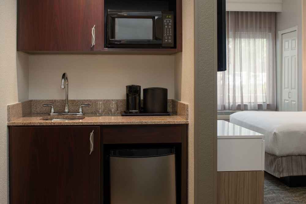 Suite, Multiple Beds - Photo 9