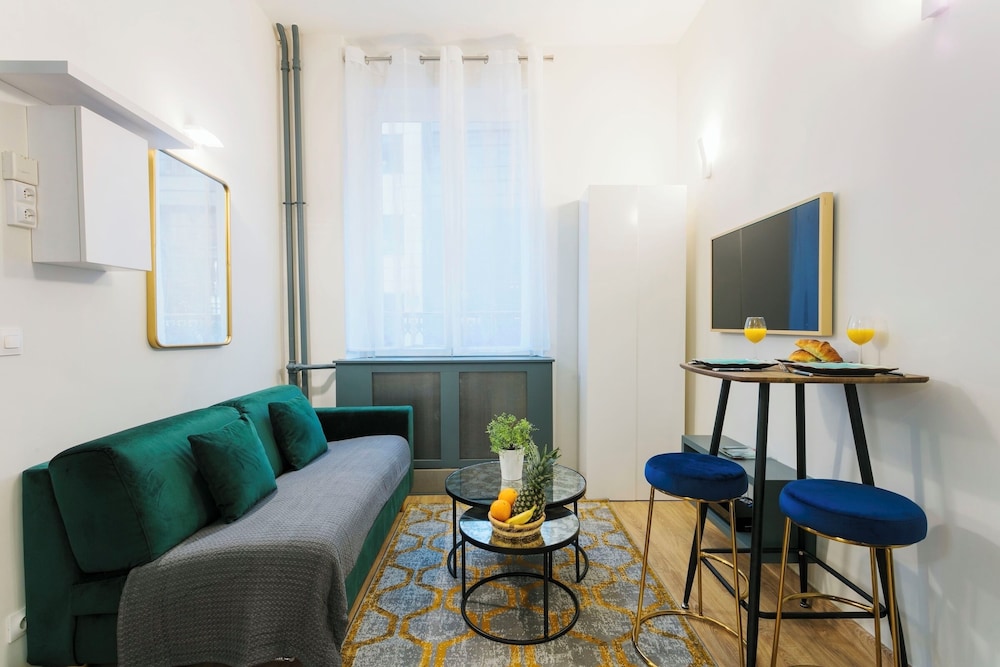 City Studio, 1 Queen Bed with Sofa bed, Non Smoking, City View
