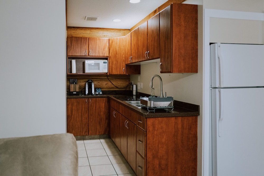 Family Cabin, 2 Bedrooms, Kitchenette (pet friendly)