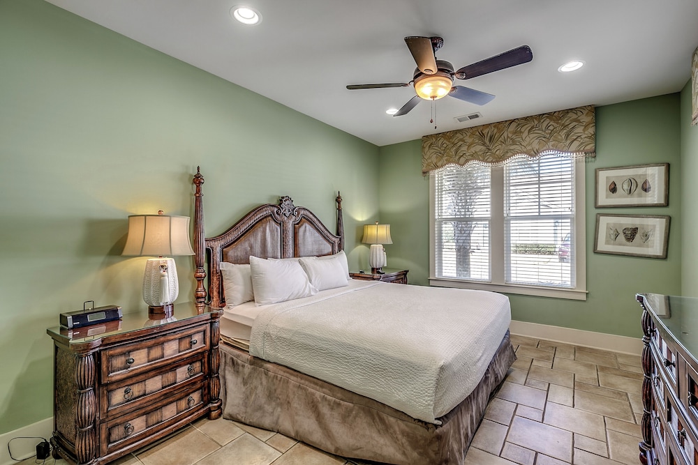 St. James Three Bedroom House photo 1