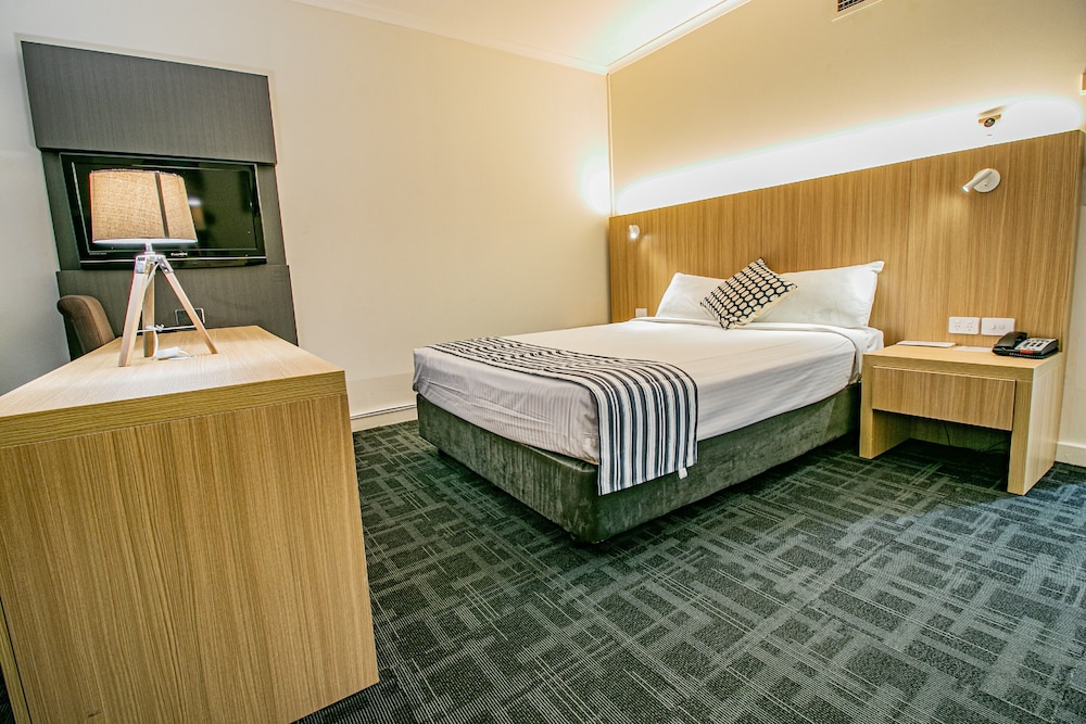 Oceanside Deluxe Room - Photo 6