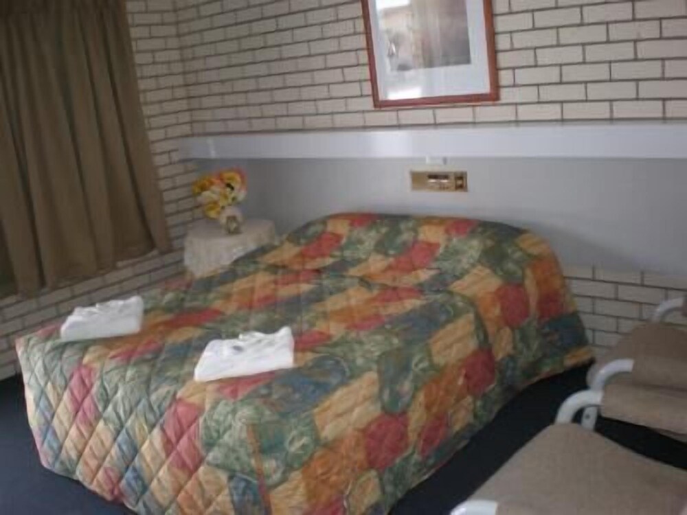 Standard Room, Non Smoking (Twin Room) photo 3