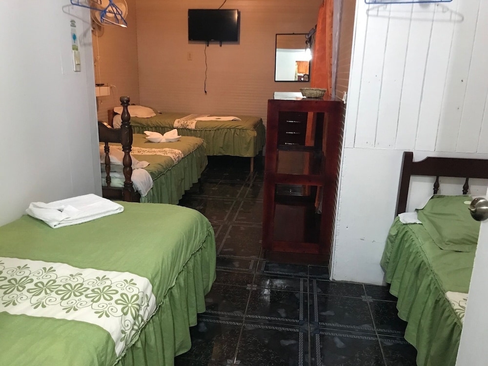 Standard Quadruple Room, Private Bathroom