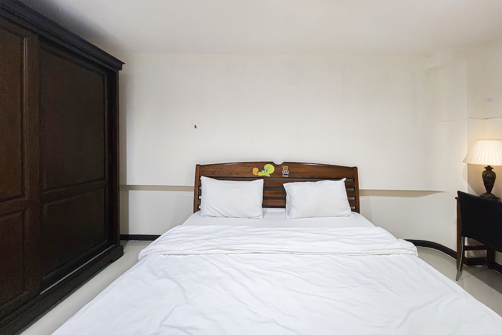 One Bedroom One Bath photo 3