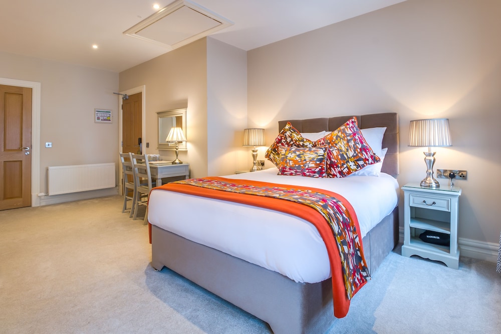 Deluxe Double Room, Ensuite photo 3