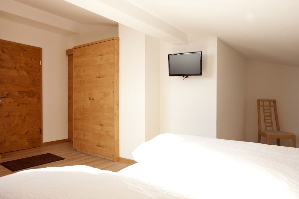 Apartment, 2 Bedrooms, Balcony photo 1