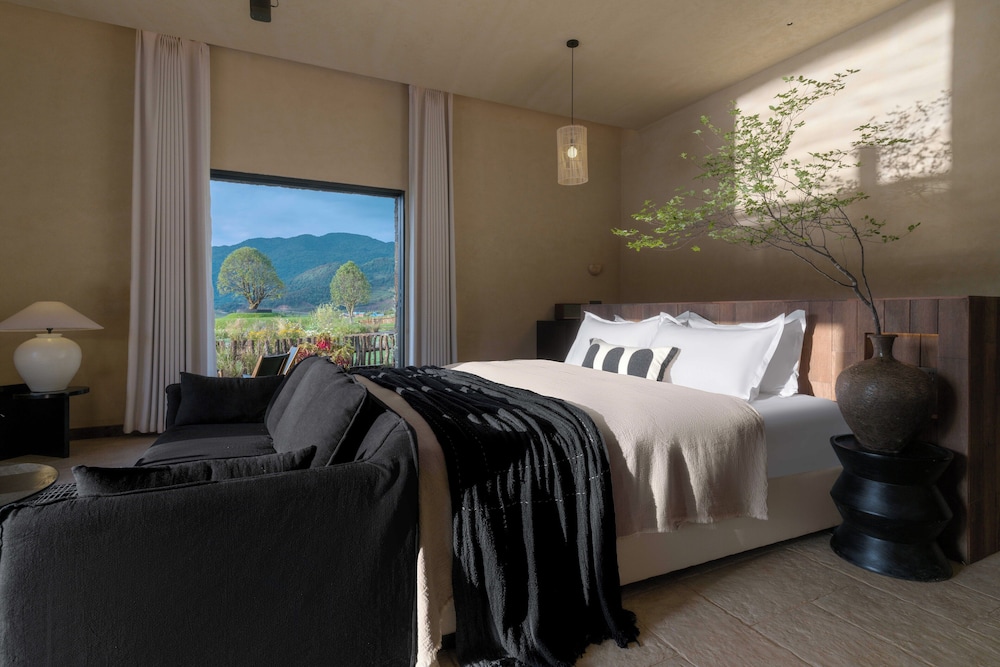Comfort Double Room, Patio, Mountain View