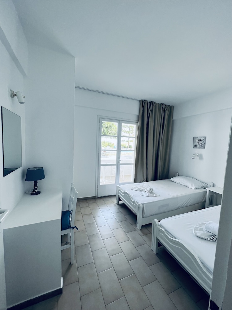 Family Suite 08