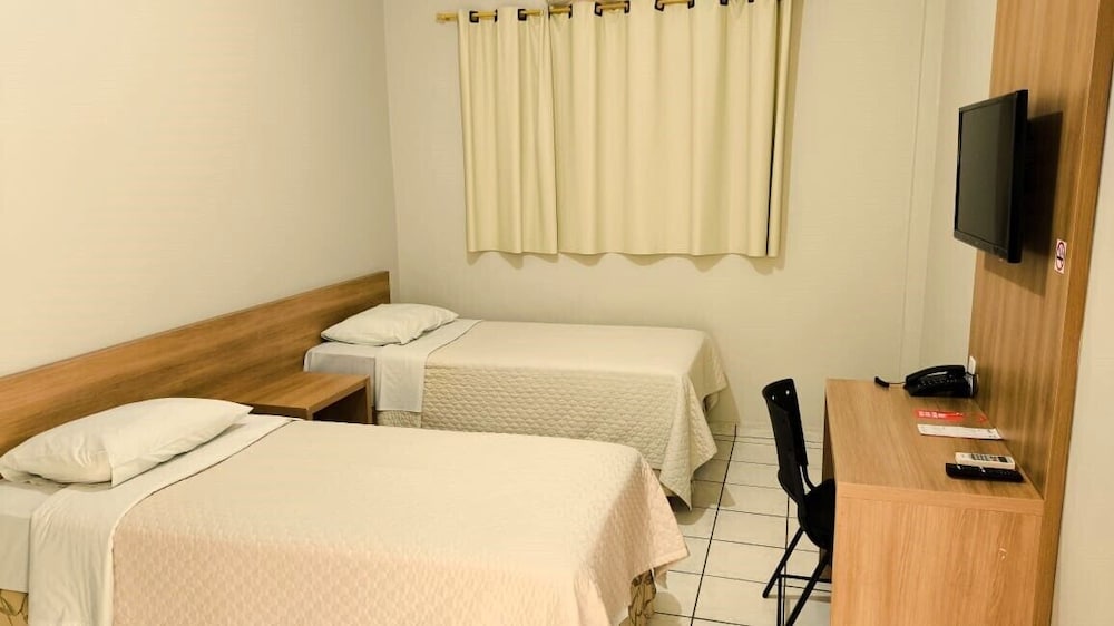 Deluxe Twin Room photo 1