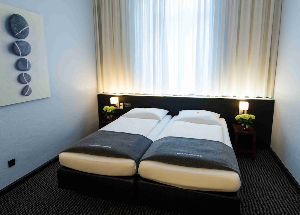 Standard Double or Twin Room - Photo 1