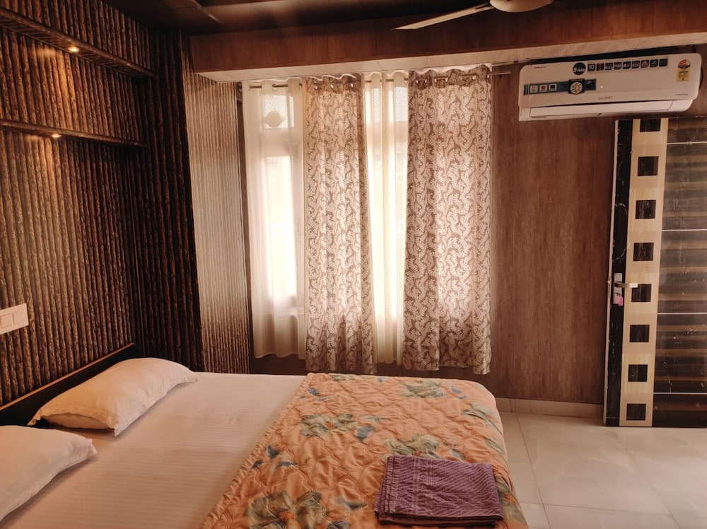 Deluxe Double Room photo 3