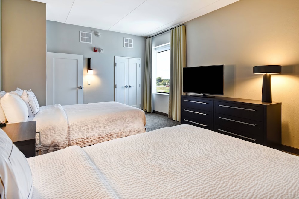 Suite, 1 Bedroom photo 2