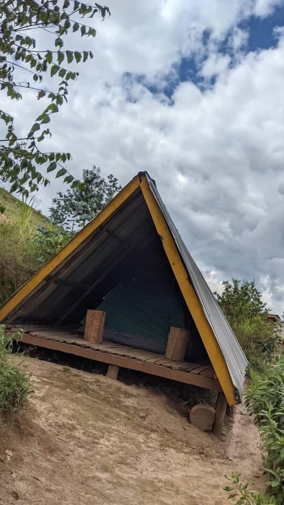 Basic Tent photo 1