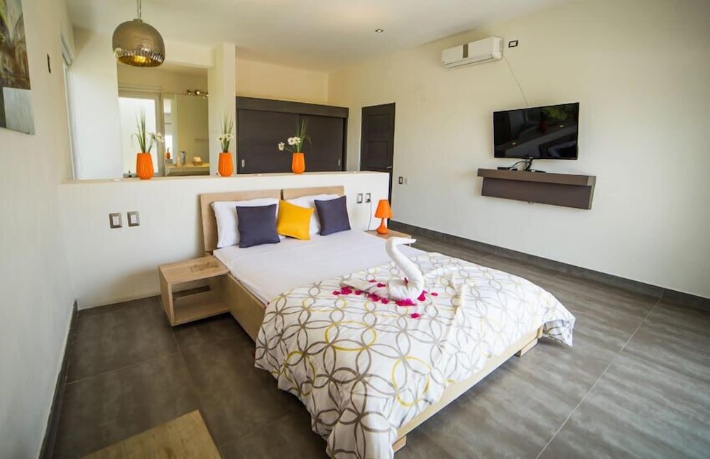 Summerhill: 3-Bedroom Villa With Pool
