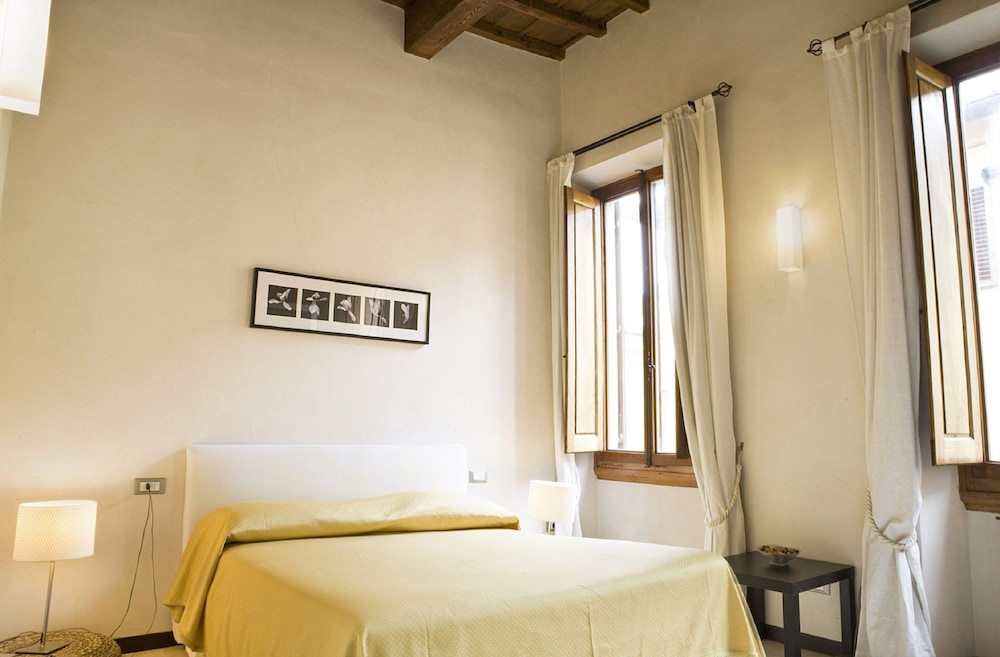 Executive Apartment, 1 Bedroom, Annex Building (Loggia, Via dei Calzaiuoli 2) photo 3