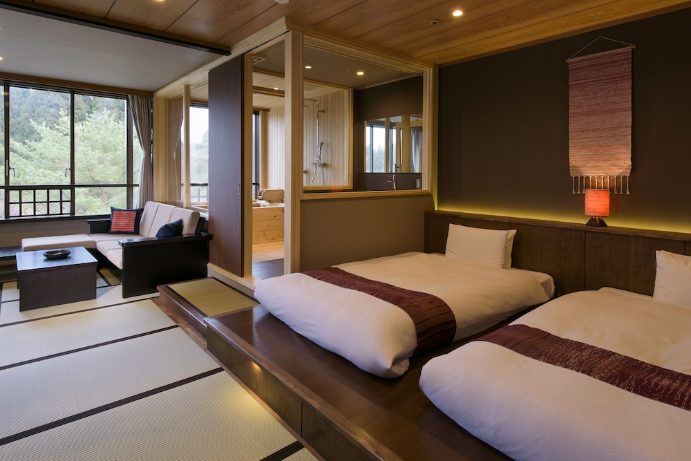Azumashi Japanese style room with indoor bath