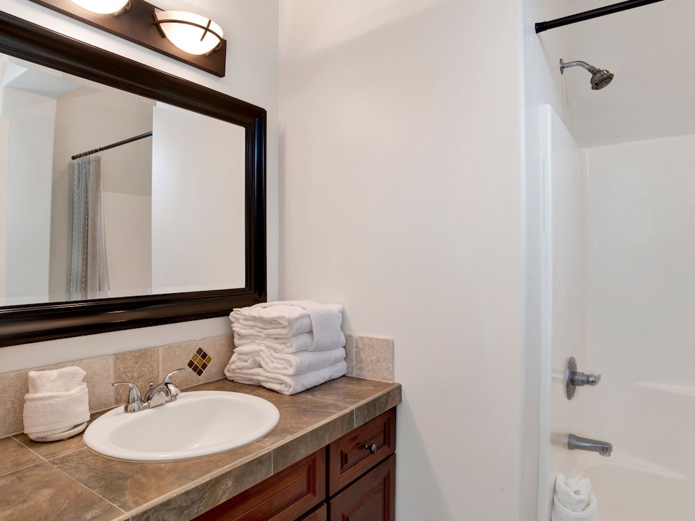 Condo, Multiple Beds, Balcony, Ocean View photo 3