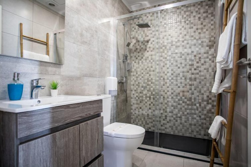 Comfort Apartment, 2 Bedrooms - Photo 3