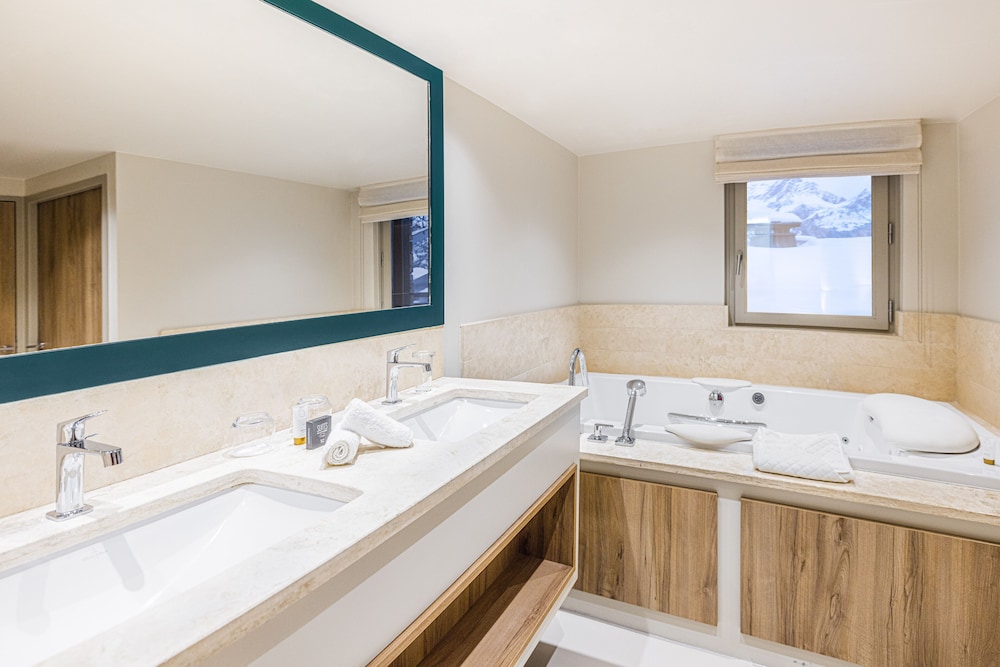 Comfort Suite photo 3