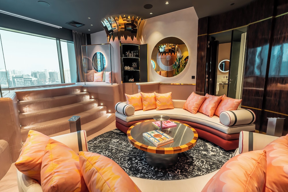 Suite (XXL Mama Crazy) photo 2