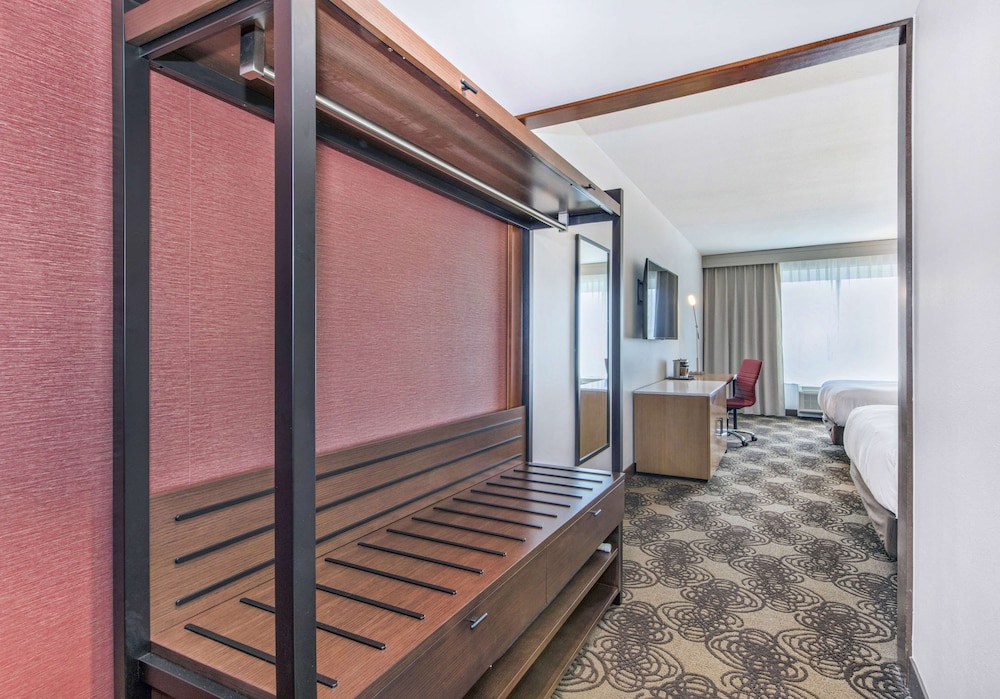 Room, Accessible, Non Smoking - Photo 2