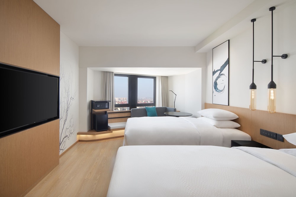 Standard Room, 2 Twin Beds, City View