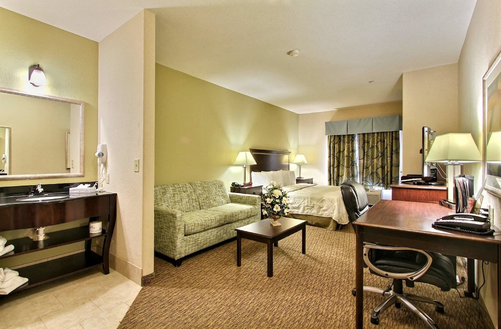 Suite, 1 King Bed with Sofa bed, Non Smoking - Photo 2