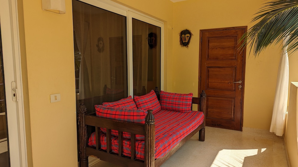 Comfort Suite, 1 Bedroom, Ocean View - Photo 13