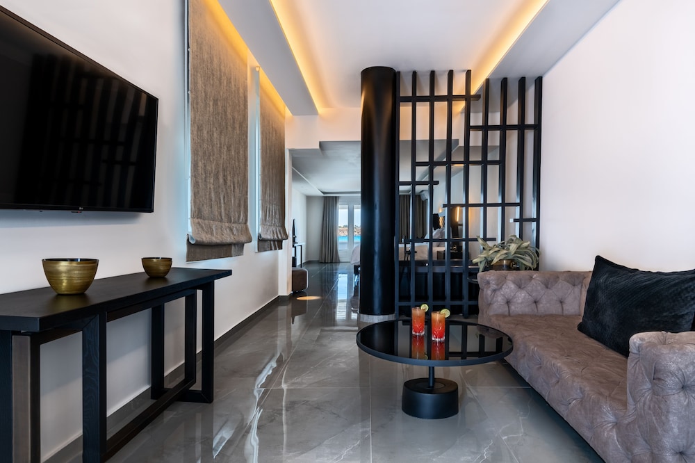 Mystery Suite - Photo 5