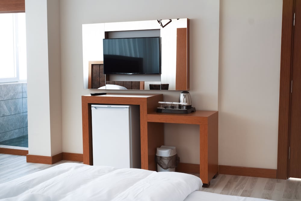 Standard Twin Room - Photo 3