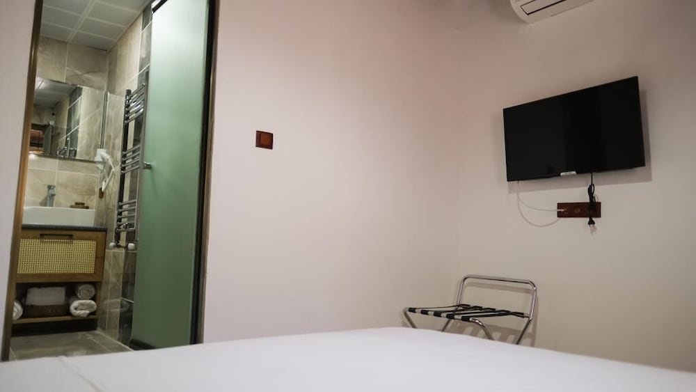 Economy Room photo 1