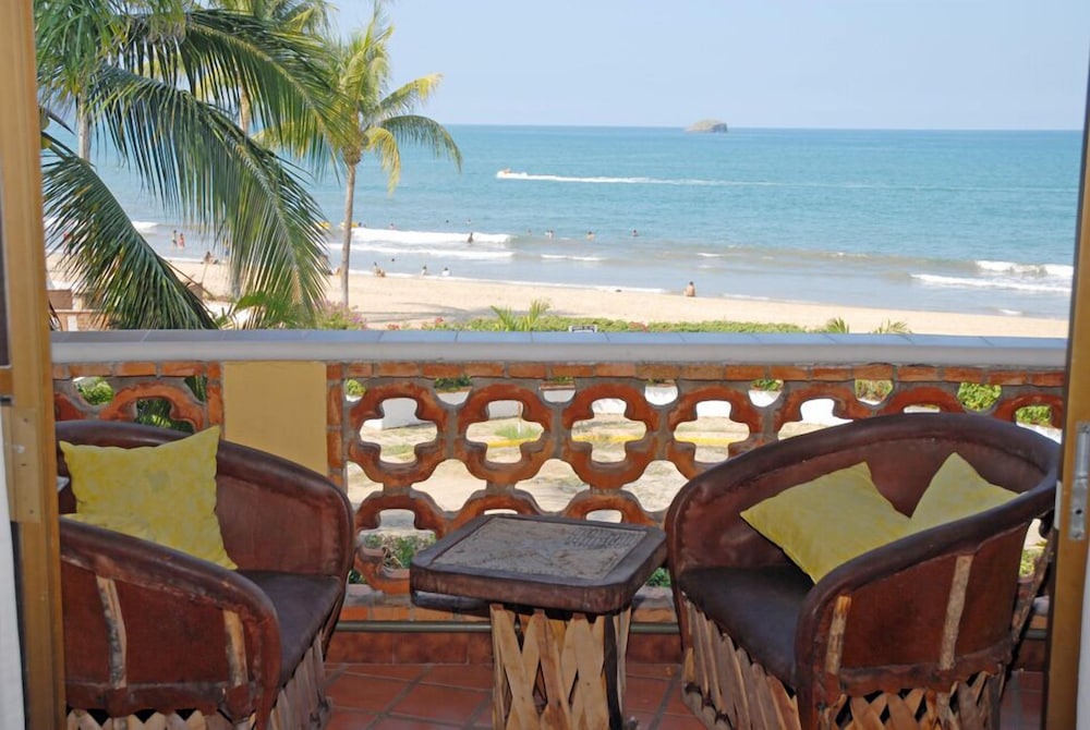 Panoramic Double Room, 1 King Bed, Ocean View photo 3