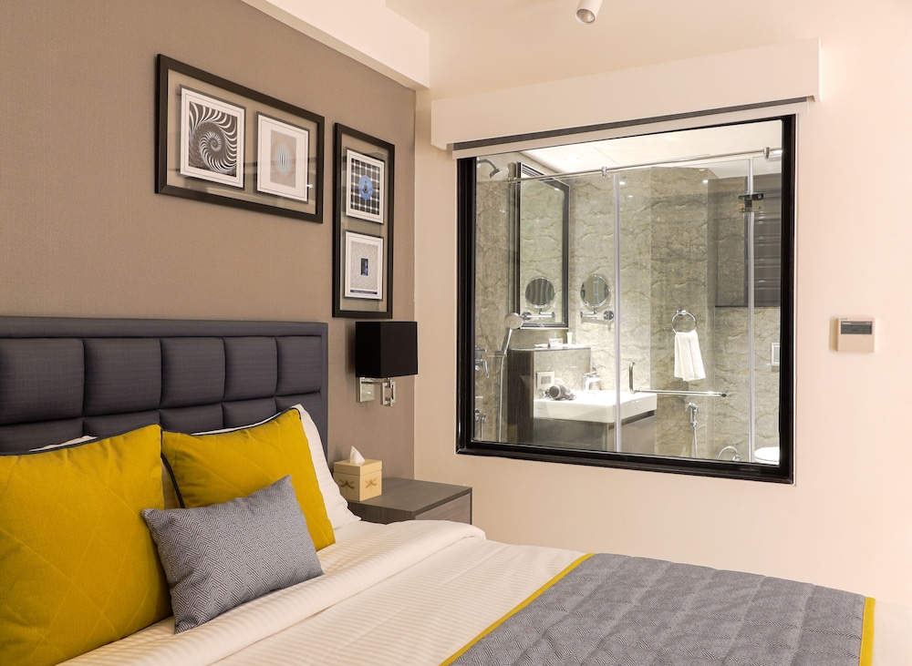 Deluxe Room - Photo 10