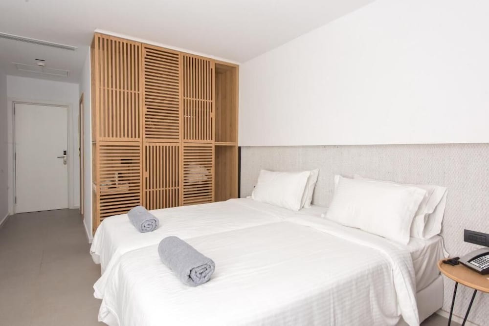 Superior Double or Twin Room - Photo 3