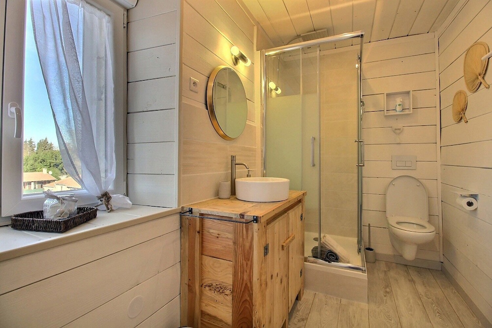 Double Room, Ensuite, Pool View photo 2
