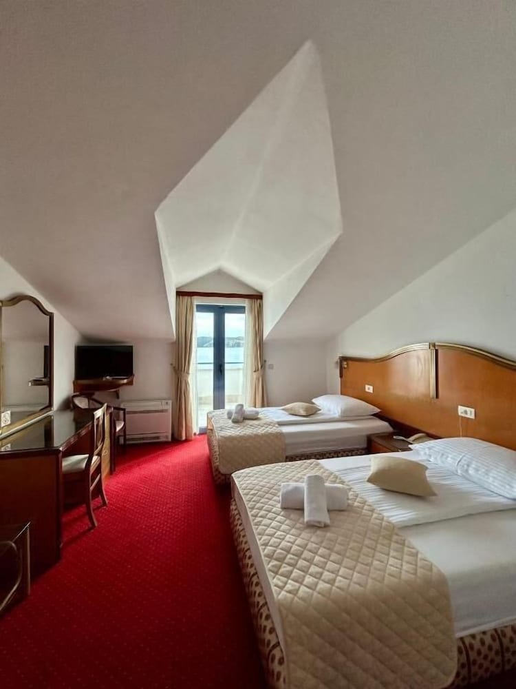 Room, Balcony, Sea View photo 1