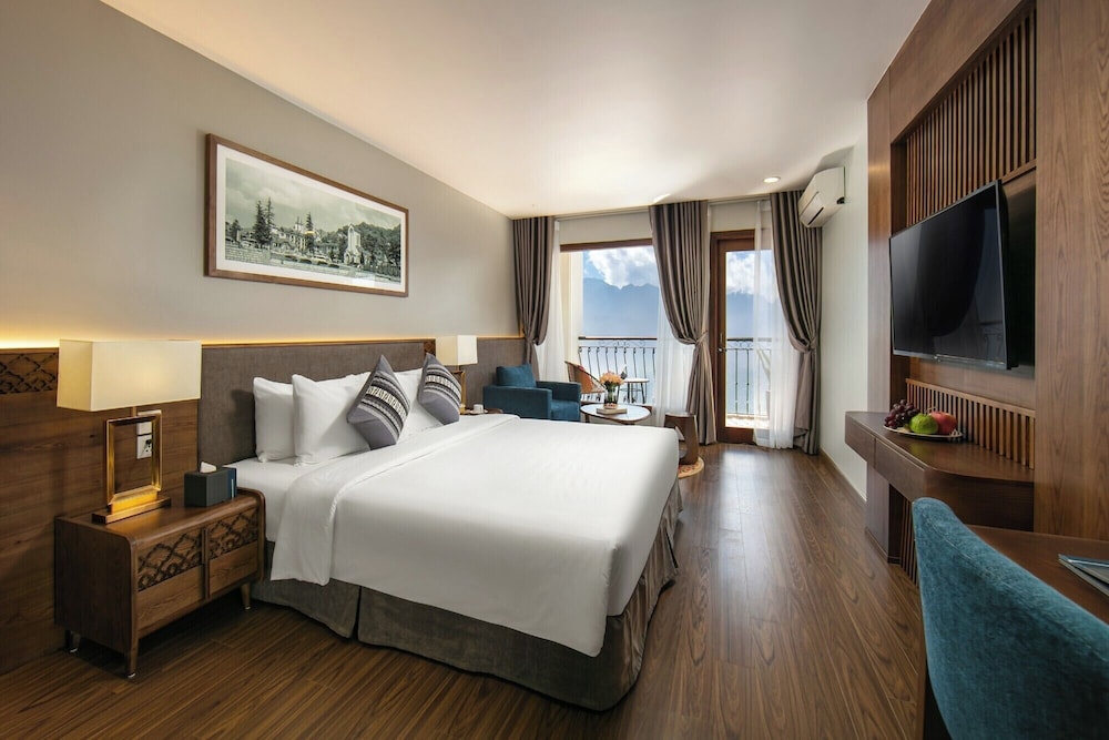 Honeymoon Quadruple Room, Mountain View