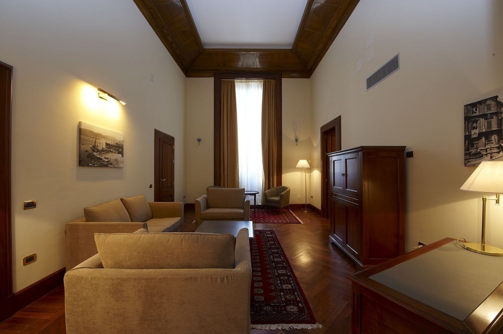 Presidential Suite
