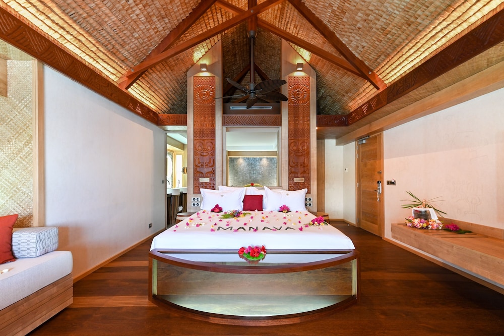 Room, 1 Bedroom, Mountain View, Overwater