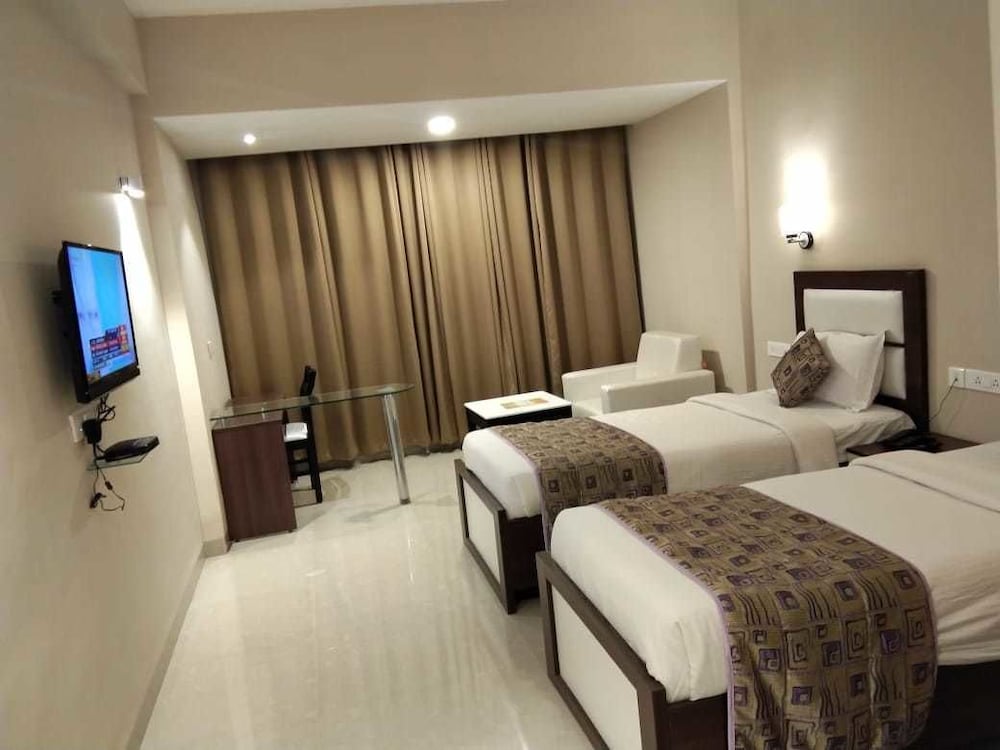 Gold Room - Photo 1