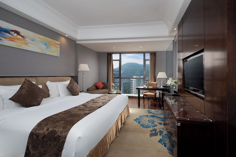 Deluxe Room, 1 Queen Bed - Photo 1