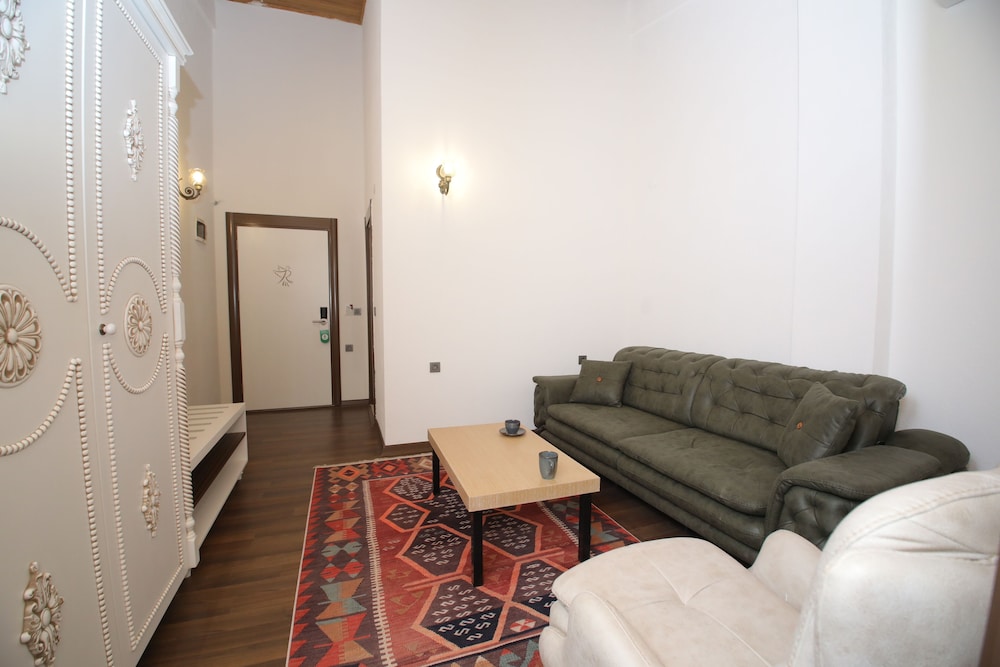 Standard Suite photo 2
