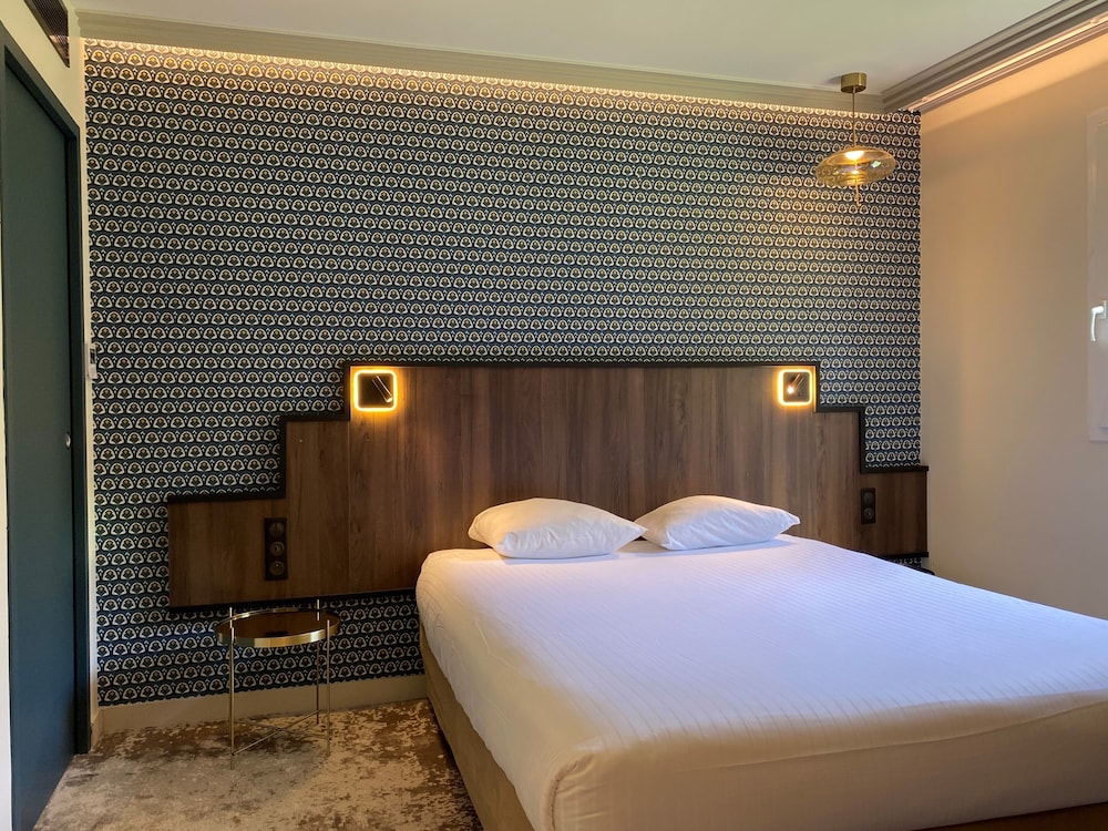 Comfort Room - Photo 1