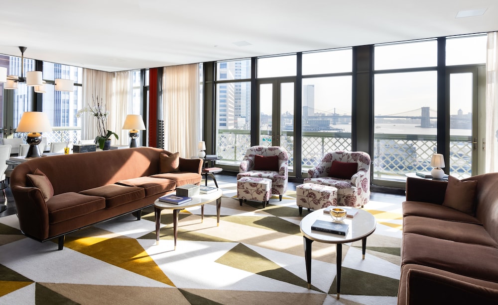 Presidential Suite, Terrace (Roebling) thumbnail 6